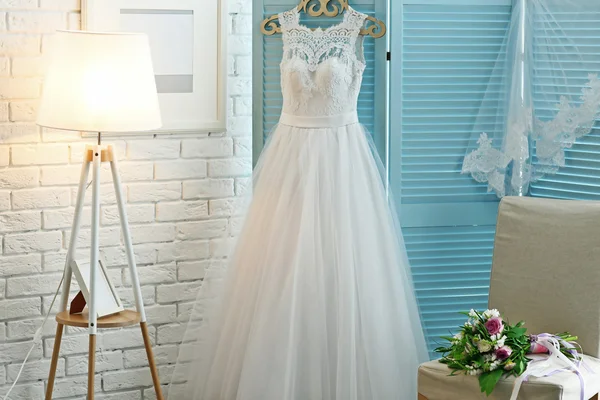 Finding the Best Wedding Dress for Your Venue